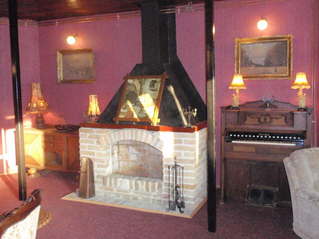 Hostel Otard Belgrado Esterno foto