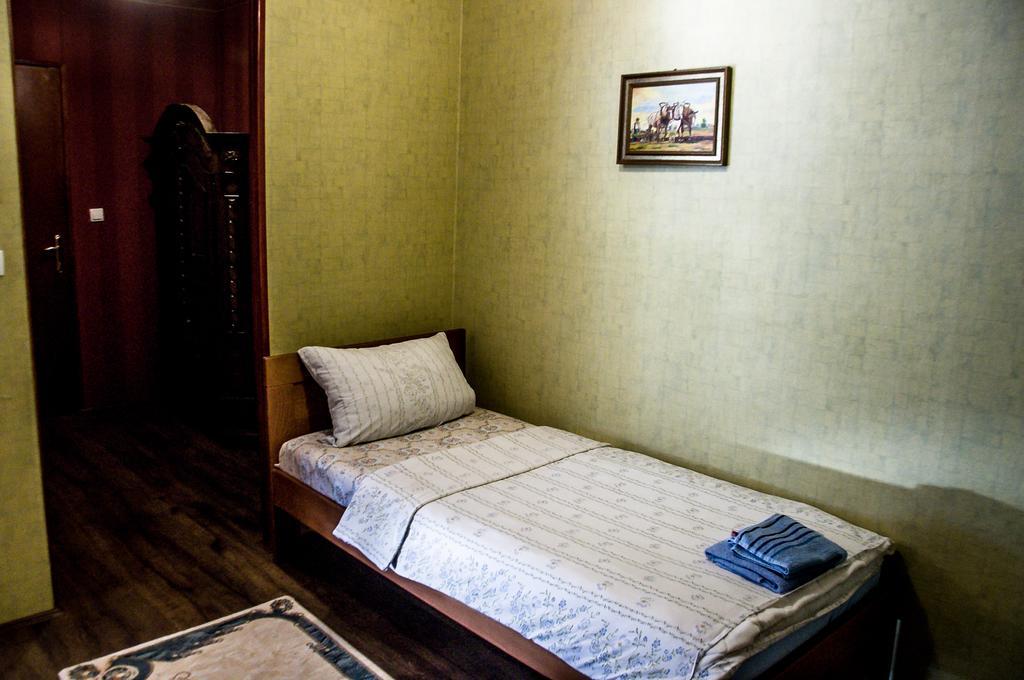 Hostel Otard Belgrado Esterno foto